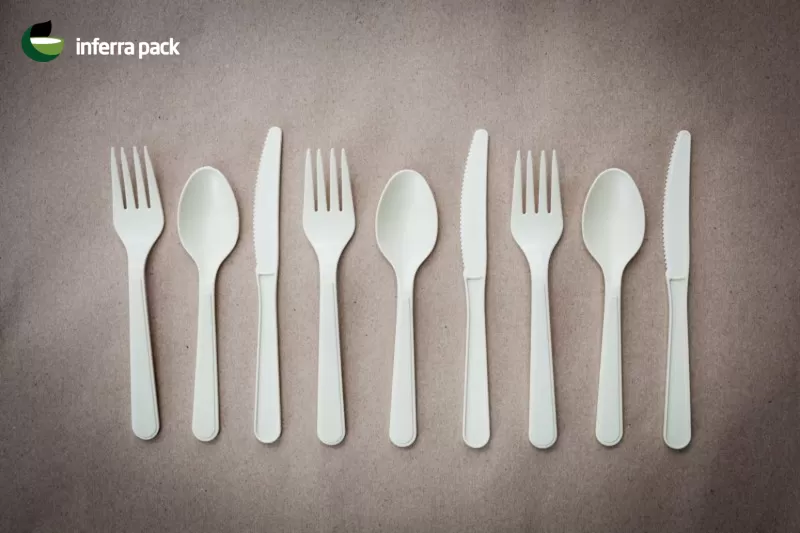 Disposable cutlery Eco made of bioplastic. Compostable cutlery.