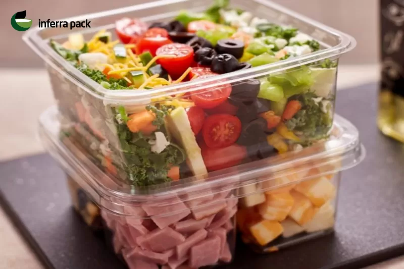 Disposable food containers made of PLA. Eco-friendly salad containers and bowls.